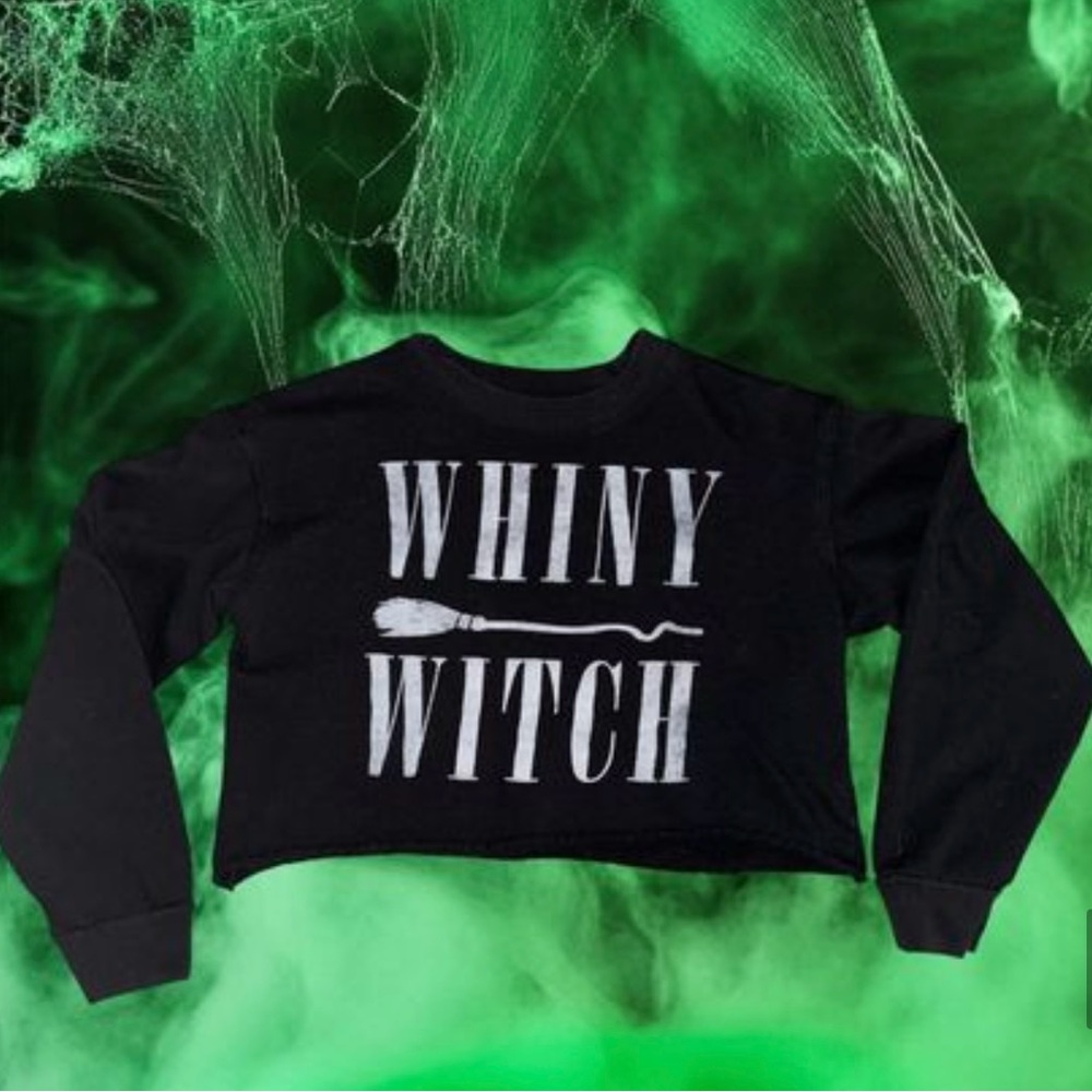 Woman’s Crop Crew Top